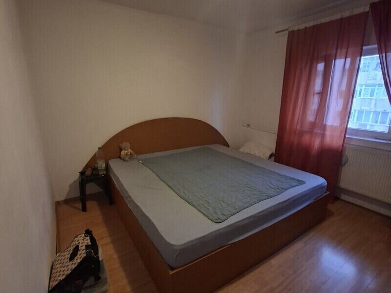 Vitan Mall, strada Zizin, Metrou, apartament 2 camere decomandat de vanzare